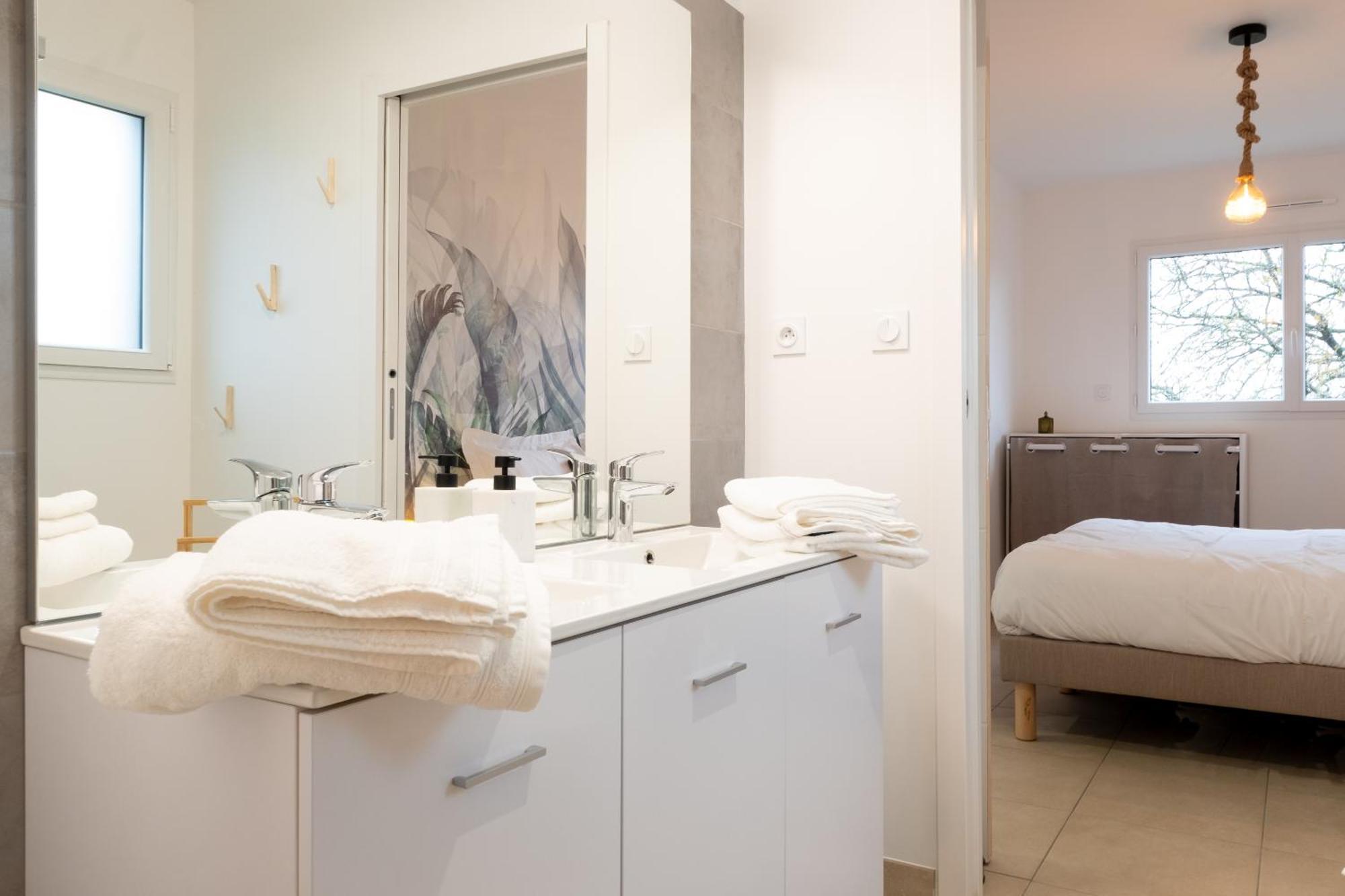 Appart Hotel La Gacilly-Centre Ville-Spa-Parking Dış mekan fotoğraf
